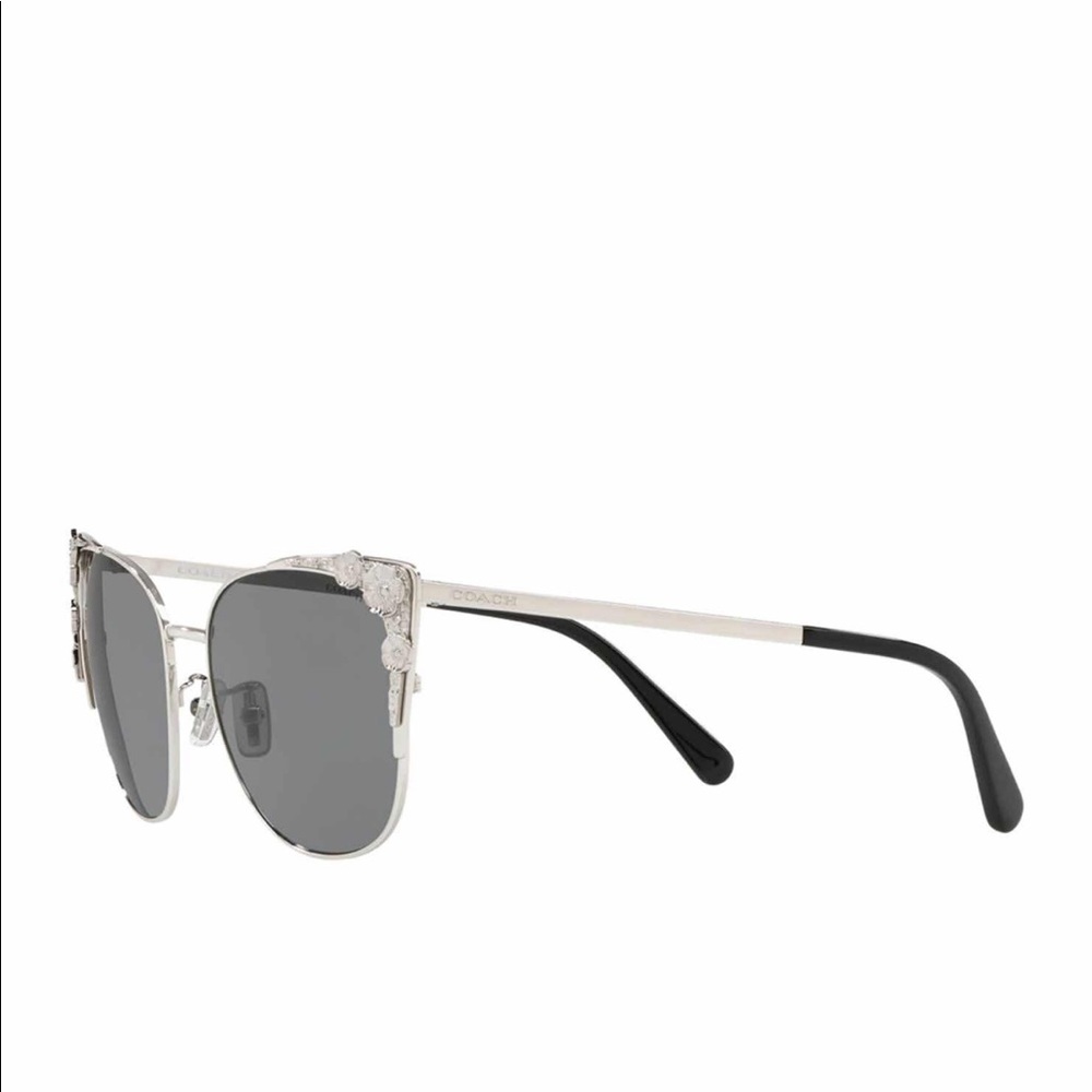 New coach 56mm cat eye sunglasses - Picture 13 of 14